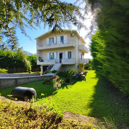 Nyaraló Ana's House *