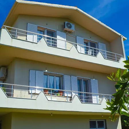 Ana's House Ferienhaus Orikum